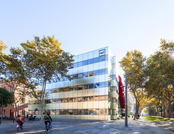 Spanish University opens 2025 fully funded scholarships for international students 