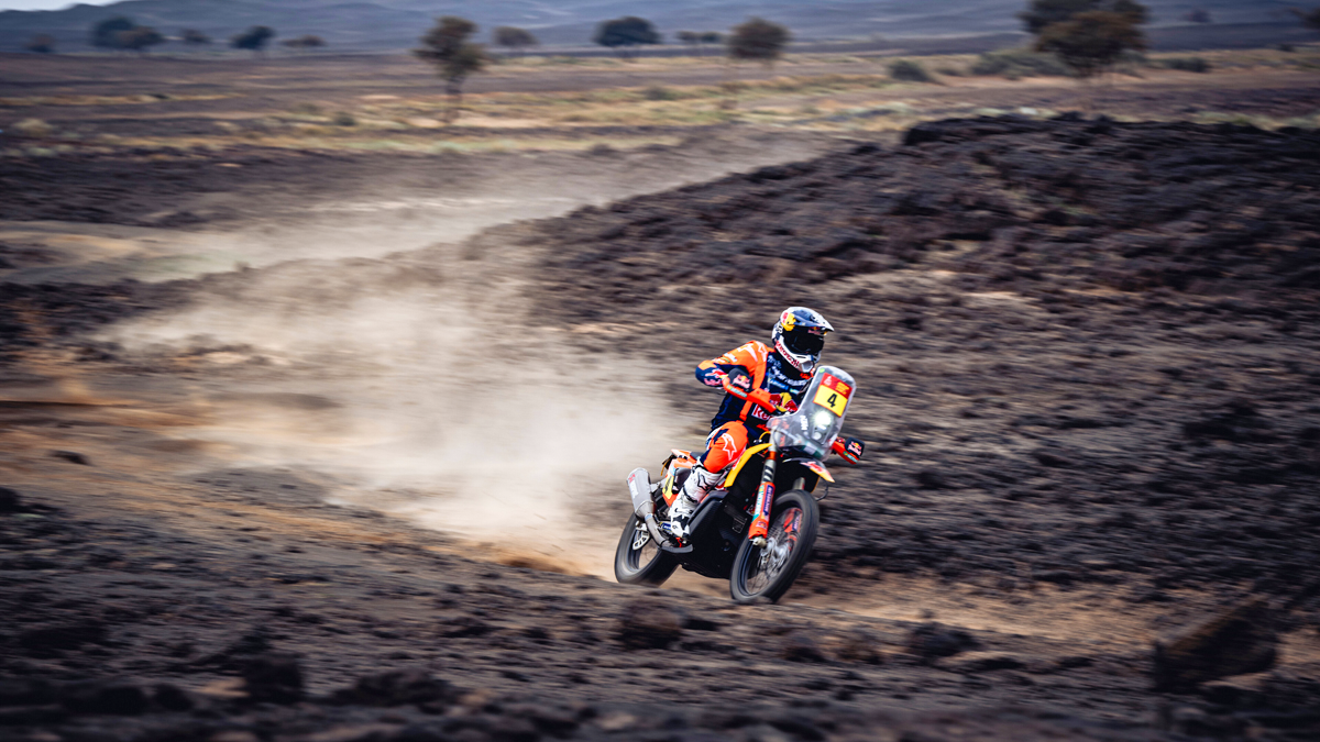 DAKAR RALLY 2025: Surviving 1000km in the Desert Unsupported