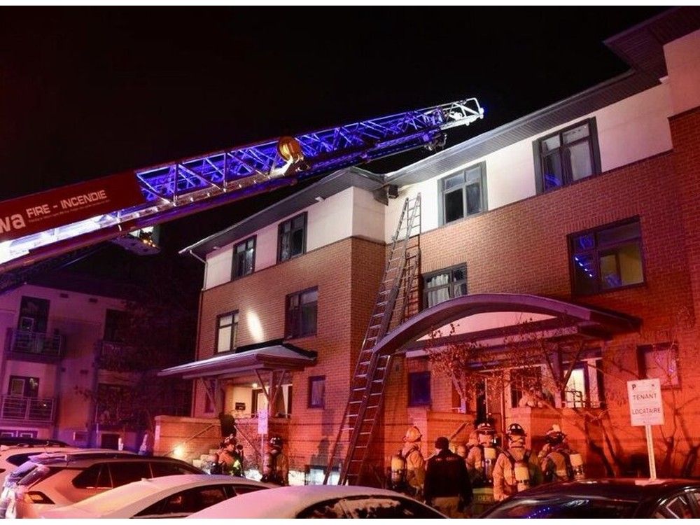Fire strikes two Ottawa residences in the freezing temperatures