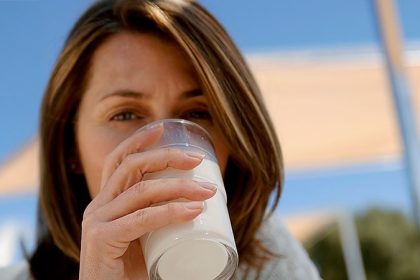 Dietary Calcium Cuts Colorectal Cancer Risk by 17%