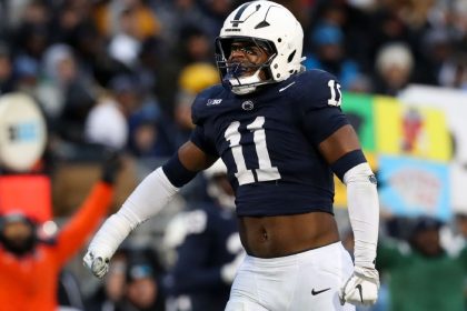 Penn State star DE Carter entering NFL draft