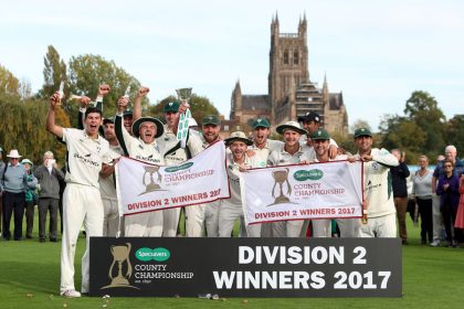 Worcs crown season with Division Two title