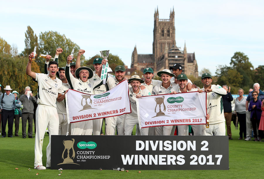 Worcs crown season with Division Two title