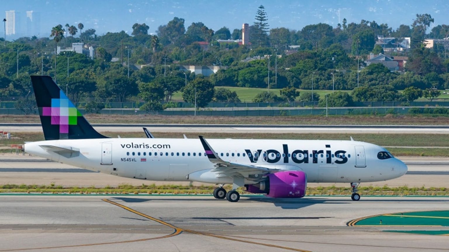 Man arrested attempting to divert Mexico-bound flight to US