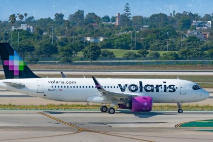 Man arrested attempting to divert Mexico-bound flight to US
