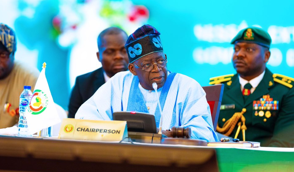 FG completely clears ECOWAS levy for the first time in 19 years 