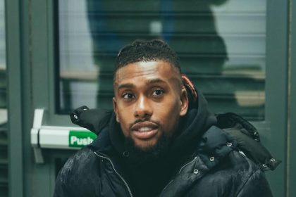 Alex Iwobi is Making Christmas Extra Merry with a Holiday Shop Offering Free Food & Essentials for Families