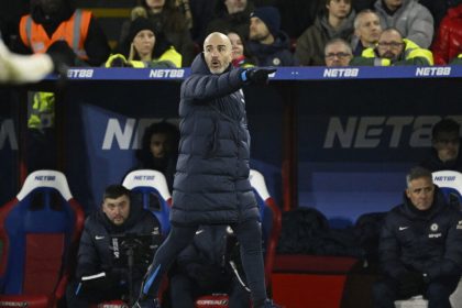 Chelsea midfielder completes Championship loan move