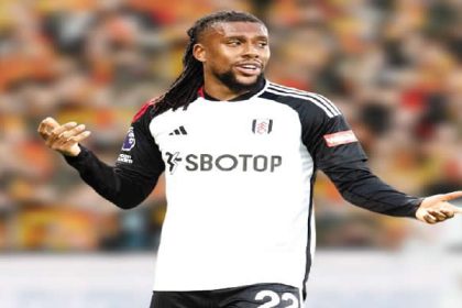 Fans divided over Iwobi’s Puska-worthy goal for Fulham