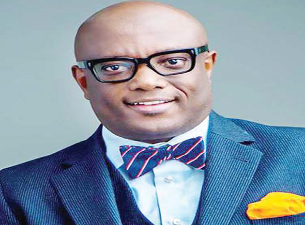 Lagos lawmaker begins road repair 28 years after neglect