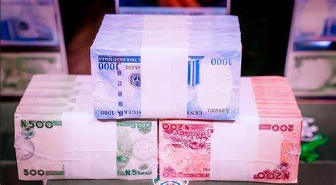 CBN imposes 10% fine on banks linked to cash hawkers 