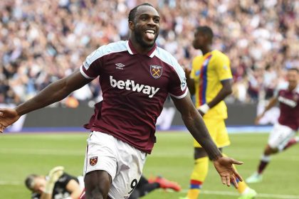 West Ham striker Michail Antonio involved in a car accident