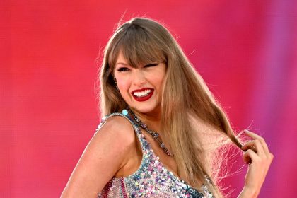Taylor Swift receives apology after Billboard uses clip from video that depicted wax figure of her naked