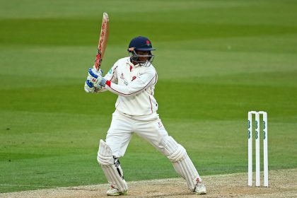 Chanderpaul celebrates runners-up spot with unexpected flourish
