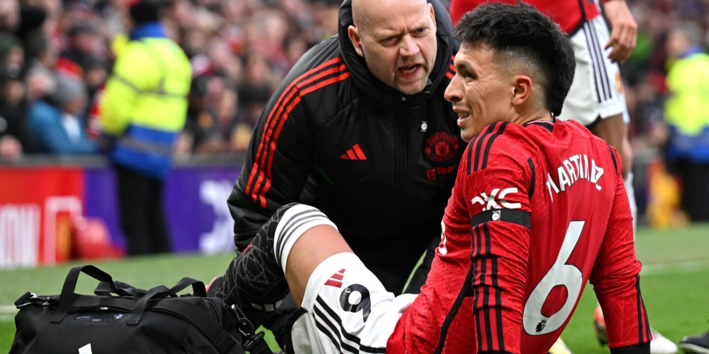 Lisandro Martinez suffers injury ahead of international break