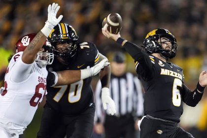 Oklahoma DL Jayden Jackson Earns Freshman All-America Honors