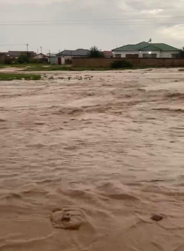 Snl24 | Residents’ decade-long flooding headache!