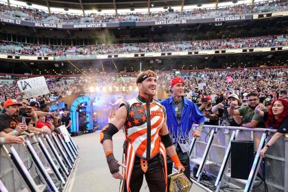 Logan Paul: I’ll Stay in WWE If Nick Khan Matches $250M Offer to Fight Conor McGregor