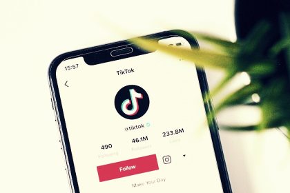 TikTok is back up in the US after Trump says he will extend deadline