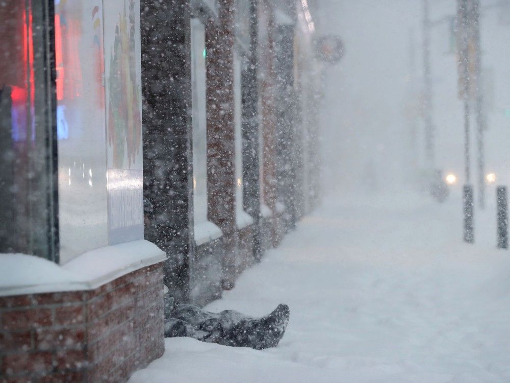 Ottawa paramedics share life-saving tips for hypothermia and frostbite