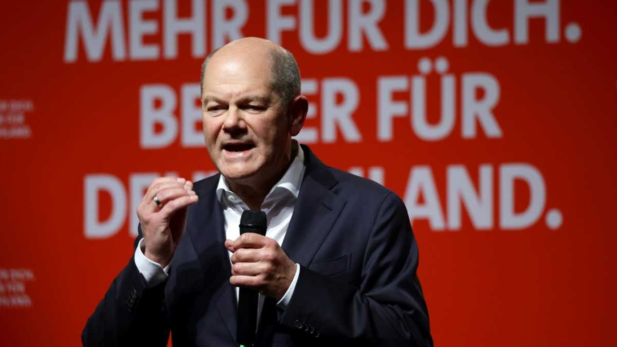 At VW home base, Germany’s Scholz vows to revive economy