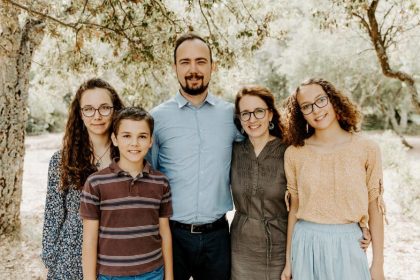 Wife of American detained in Afghanistan heads to Mar-a-Lago to beg Trump to take up prisoner swap