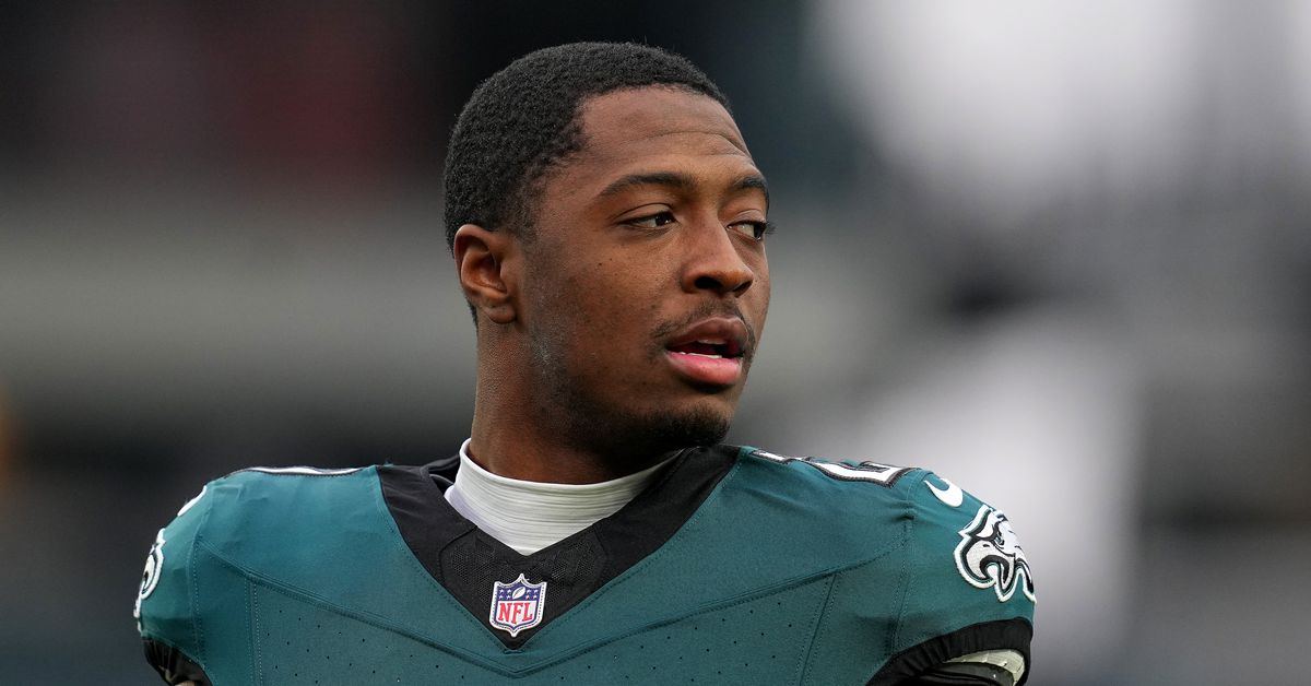 Quinyon Mitchell injury: Eagles rookie CB leaves Rams playoff game