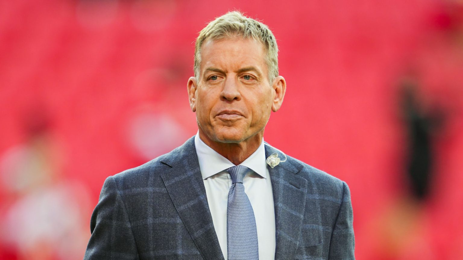 Troy Aikman rips officials for controversial penalty against Texans