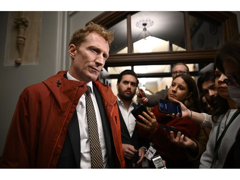 More than 3,000 jobs to be cut from IRCC says union