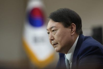 Arrest warrant issued for impeached South Korean president as political crisis deepens