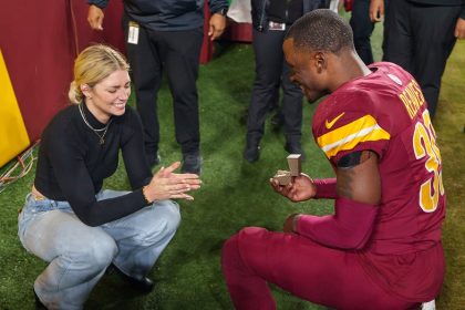 Commanders’ Jeremy Reaves proposes to longtime girlfriend after win: ‘That’s my best friend’