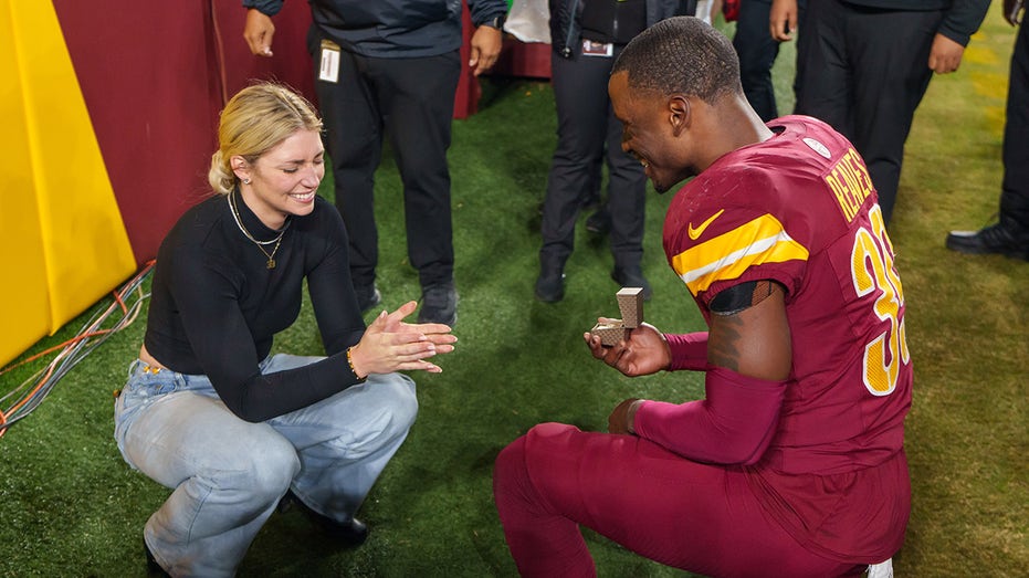 Commanders’ Jeremy Reaves proposes to longtime girlfriend after win: ‘That’s my best friend’