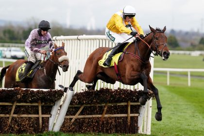 Today on Sky Sports Racing: Apple Away and Fantastic Lady headline Listed Mares’ Chase