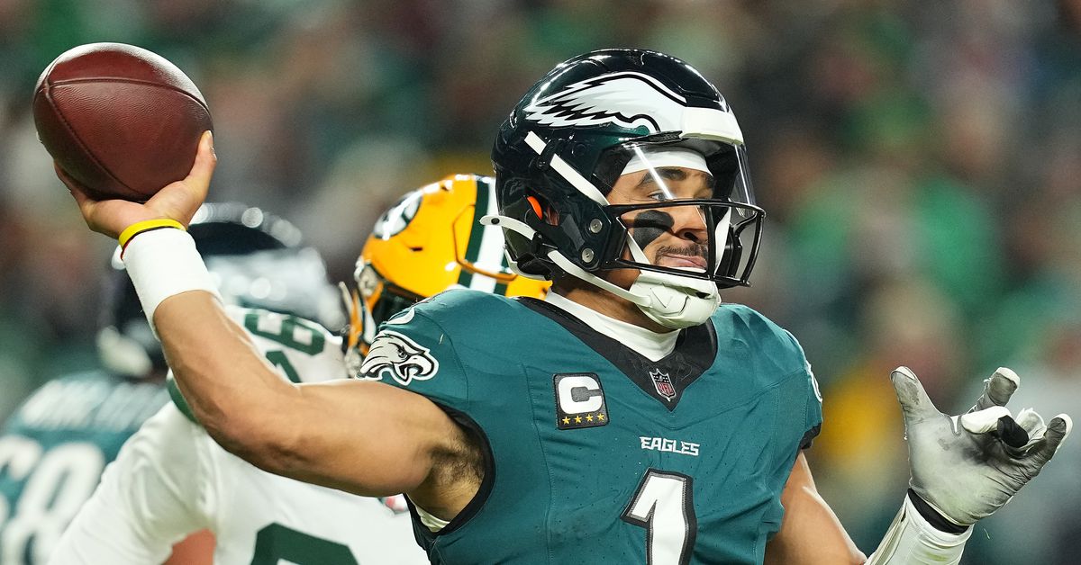 Eagles-Packers Film Review: Jalen Hurts didn’t play particularly well but he didn’t get much help from offensive design