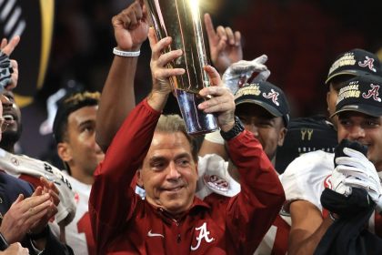Saban, Meyer, Vick, Strahan top ’25 HOF class