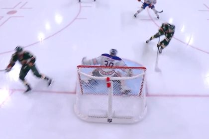 Pickard robs Eriksson Ek as Oilers get caught on line change