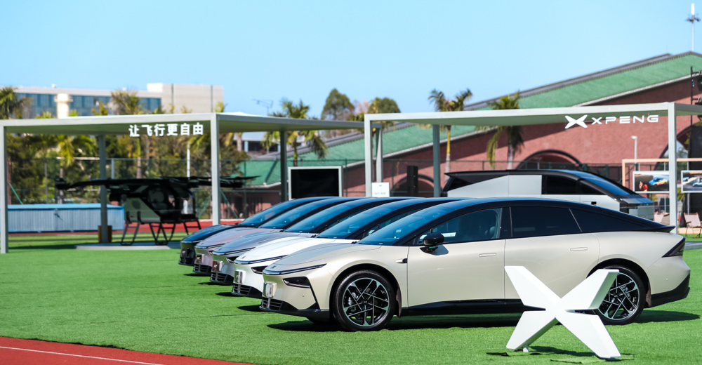 XPeng Motors Automatic Driving Responsible Person Experiences Tesla FSD
