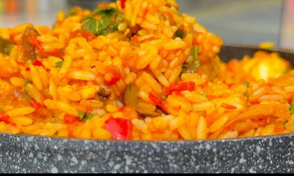 Efo Riro Rice, Anyone? Velvety Foodies Shares Her Delicious Take on This Veggie-Filled Dish