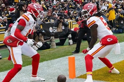 Chiefs’ Xavier Worthy hit with penalty after touchdown, sparks fan frenzy