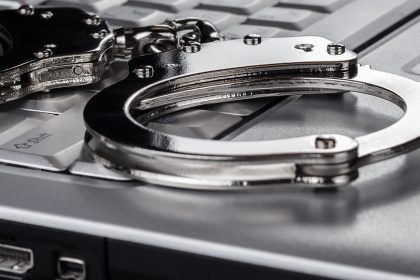 Three sentenced over OTP.Agency MFA fraud service