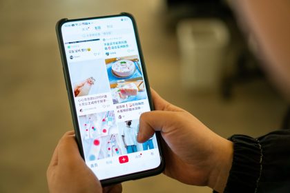 Xiaohongshu gains massive new users amid TikTok exodus, teams work overtime to meet demand