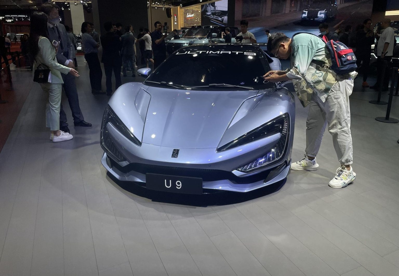 Chinese car buyers expect higher prices next year: UBS