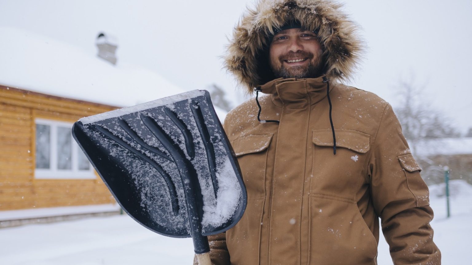 8 Ways To Use A Snow Shovel (When It’s Not Snowing)