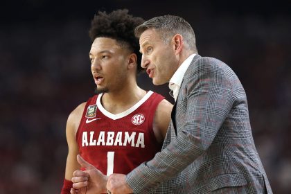Nate Oats benches Mark Sears vs. LSU, challenges Alabama star after abysmal first half