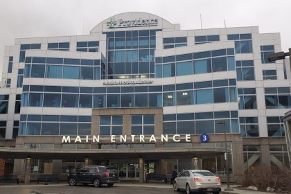 Alaska’s health care industry struggles with worker shortage, requires 9,400 new hires each year 