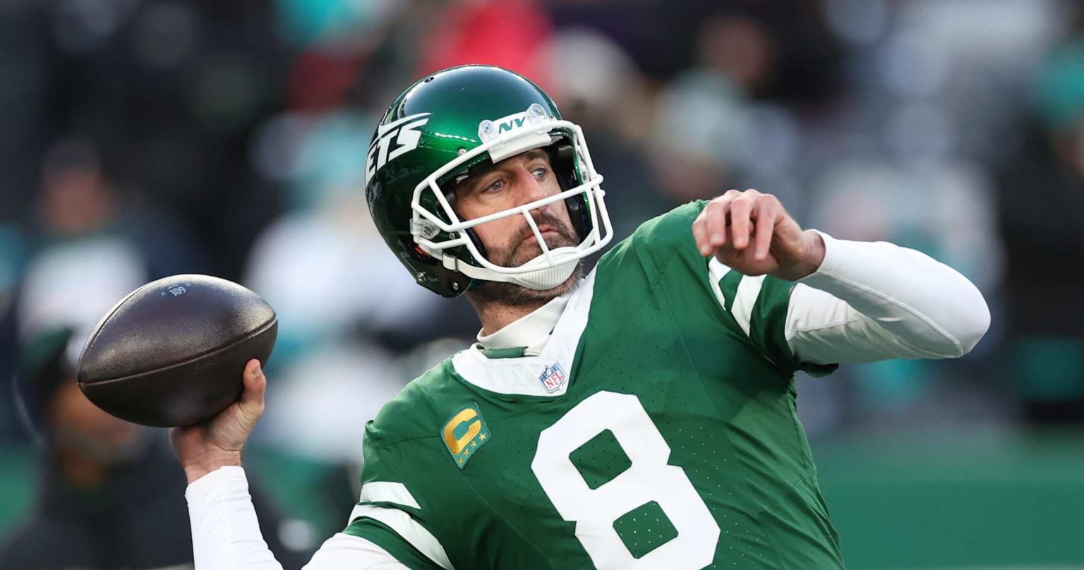 Jets’ Aaron Glenn Will Meet with Aaron Rodgers; HC Wants Decision Sooner Than Later