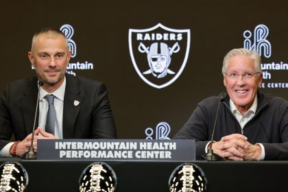 Pete Carroll’s introductory press conference interrupted by former player to shocking reaction