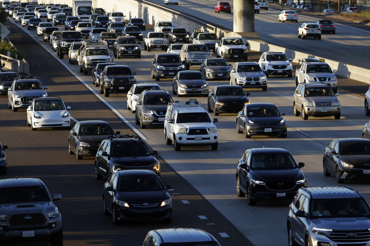 US Department of Transportation moves to cut fuel efficiency standards