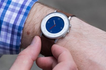 The Pebble smartwatch is making a comeback