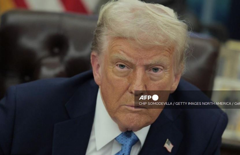 Trump orders airstrikes on ISIS in Somalia